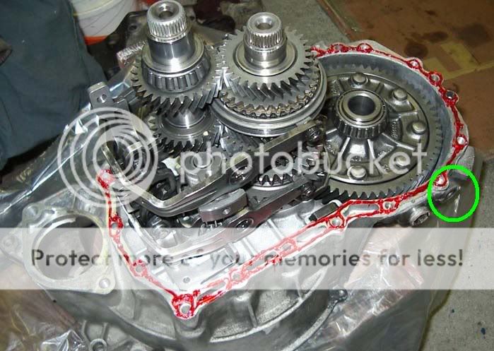 O2A problem - HALP! puking fluid outta the differential case all over ...