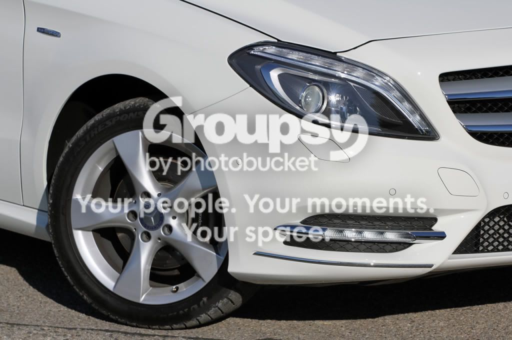 14-2012-mercedes-benz-b-class-fd.jpg