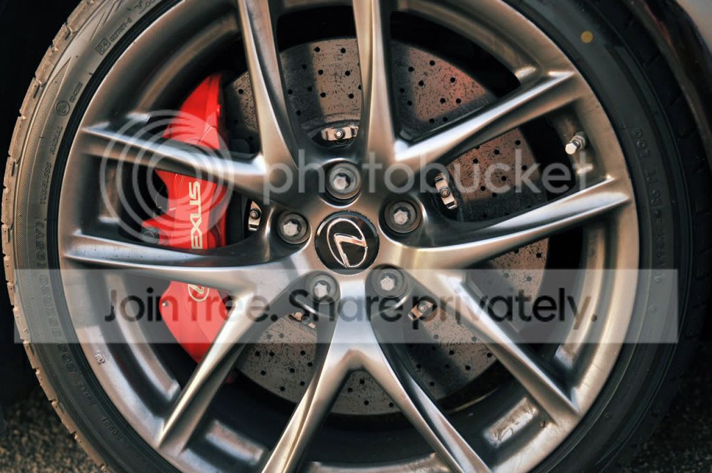 18-2011-lexus-lfa-review.jpg